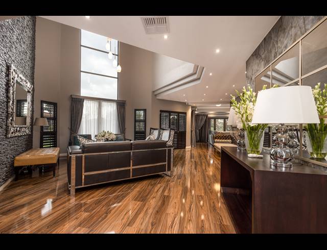4 BEDROOM HOUSE FOR SALE IN IZINGA ESTATE